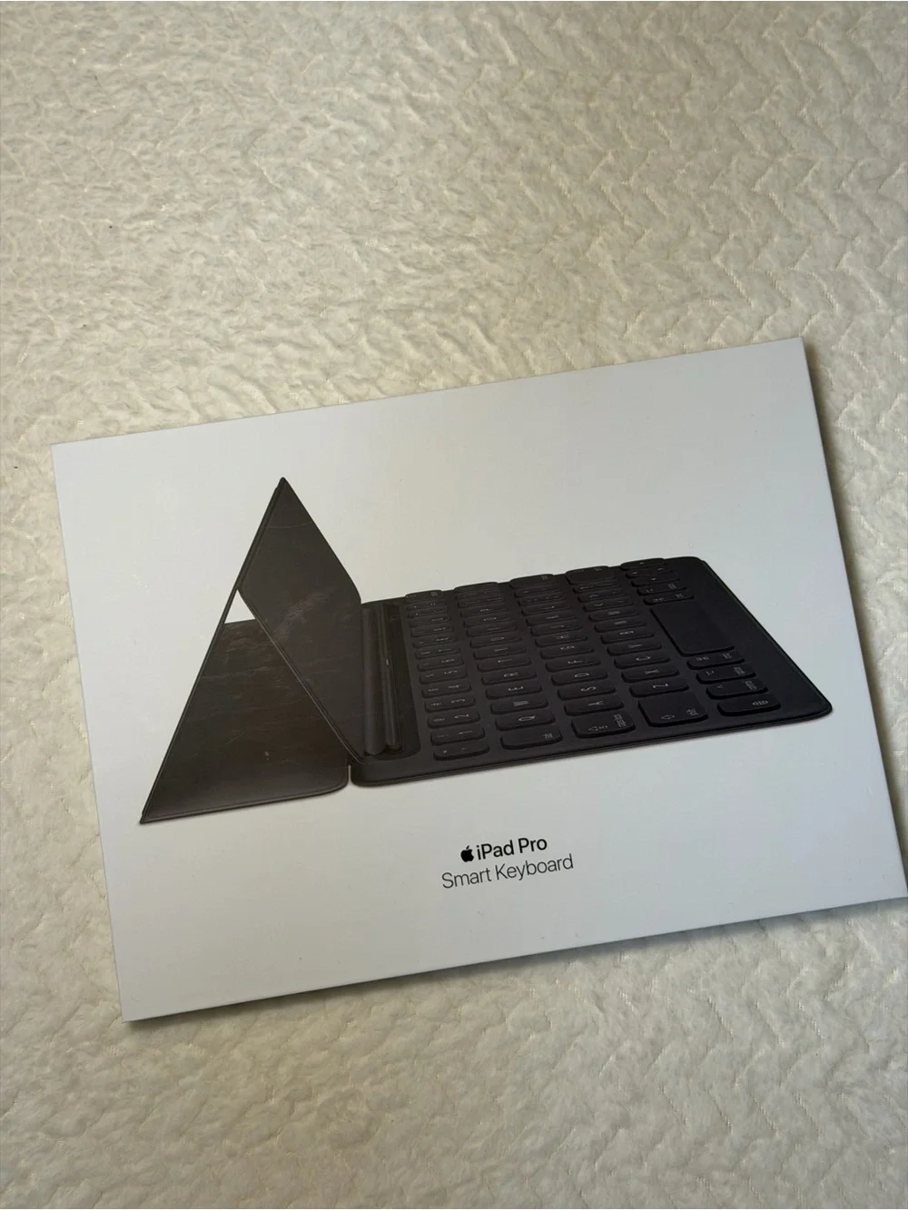 Apple Smart Keyboard iPad Pro 10.5-inch - US English- Black - New - Open Box